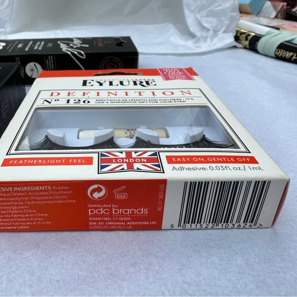 Eylure BUNDLE 2 eyelashes + glue / eyeliner - Picture 4 of 11